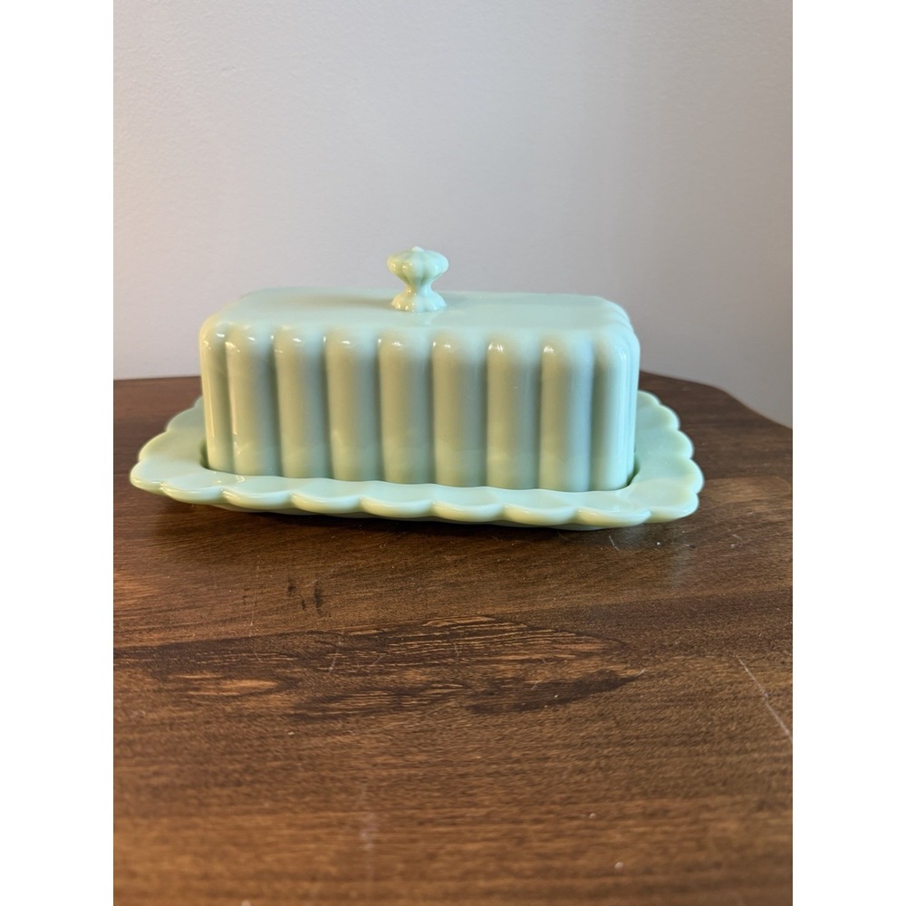 The Pioneer Woman Jadeite Green Covered Butter Dish Scalloped Edge